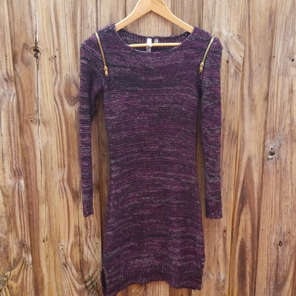 Purple Bodycon Sweater Dress /w Gold Zip Sleeves - Picture 4 of 8